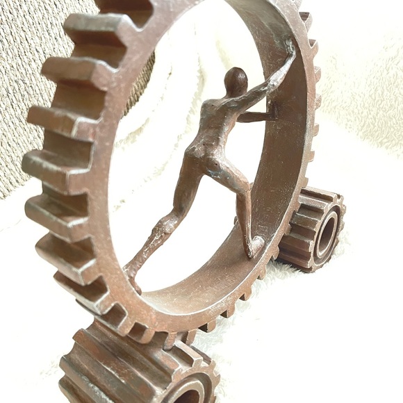Sculpture Man Running in Gear 10 1/4 - Picture 4 of 6